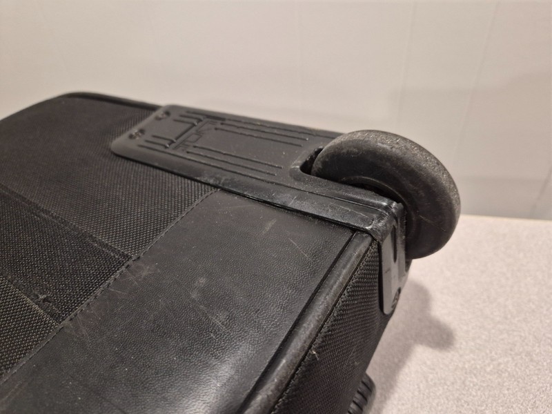 TUMI Alpha 17 2 Wheel Computer Carry On Bag 2201d3 Used gallery