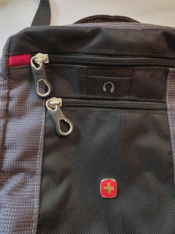 SwissGear Vertical Boarding Bag Crossbody Travel Shoulder Bag Black/Gray SA1092 gallery
