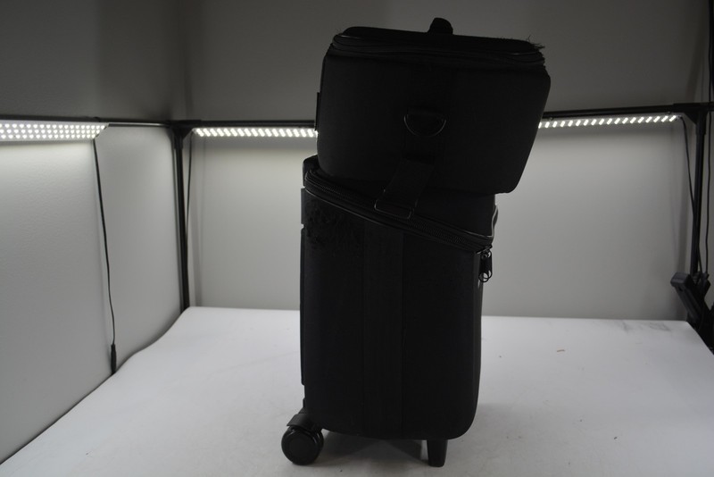 Philips InCourage Set Upright Soft Case Wheels Travel Bag Unisex gallery