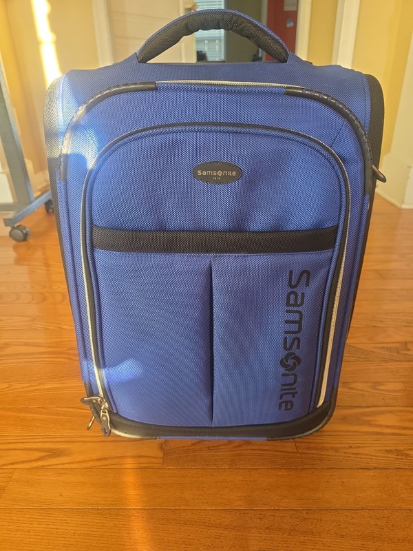 Samsonite Blue & Black Softside Spinner Carry-On Rolling Suitcase Luggage