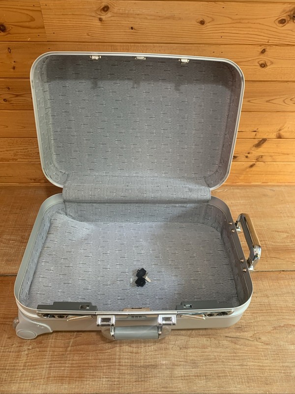 All Aluminum Luggage Suitcase Carry on 20" TSA Lock Zipperless Carry On *No Keys gallery