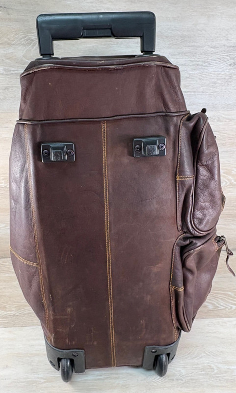 Vtg. SOFT LEATHER Rolling Trolly Duffle 6 Zippered Sections Brown 24 x 15 x 12 gallery