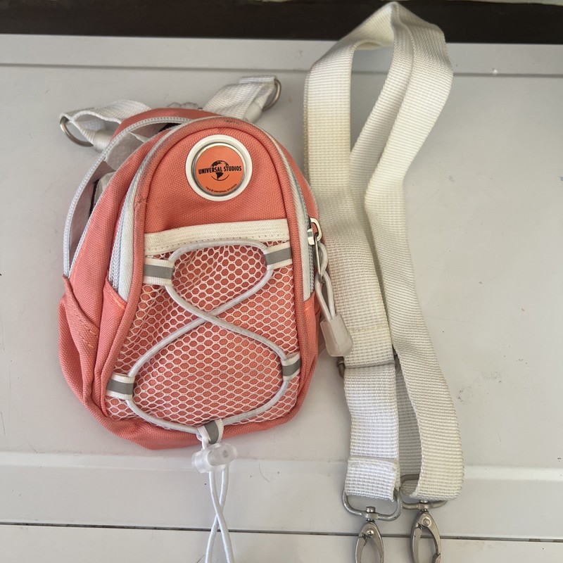 Universal Studios Mini Day Fanny Pack Clip Crossbody Bag Adj Straps peach 8x5"