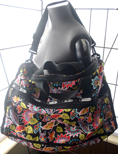 LESPORTSAC FADO Floral Pattern Large Weekender Bag