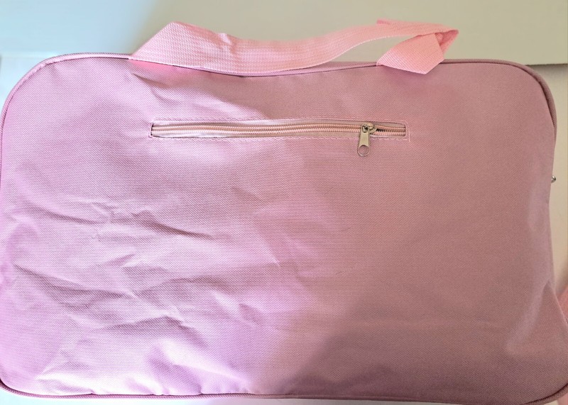 Hello Kitty Duffle Bag With Lg Zipper Shoulder Strap Outside Pocket NEW 18x11x6" gallery