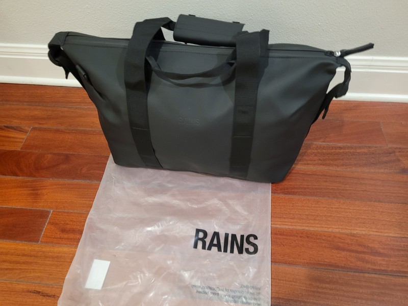 NEW RAINS Weekend Bag Small Black Waterproof Travel Duffel (GQ Box Pick)