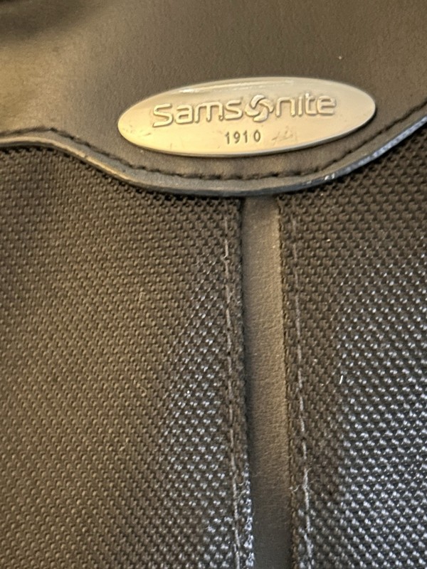 Samsonite Computer Travel Bag Wheels Adjustable Handle Black Excellent Condit gallery