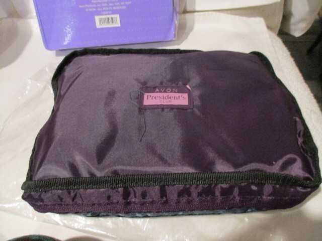 AVON Foldable Backpack Purple/Green 26"L x 17"W(empty) 2 Mesh Side Pockets 2013 gallery