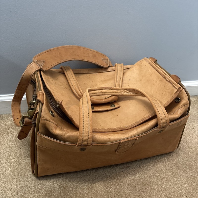 Vintage Hartmann Genuine Leather Carry-On Luggage Duffel Bag Tan Brown