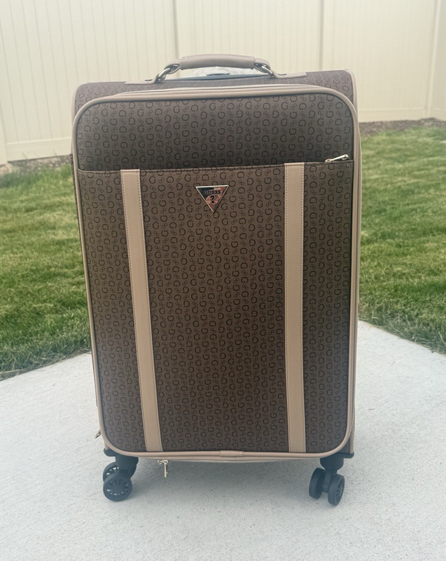 GUESS Logo Softside Spinner Suitcase Upright Rolling Luggage 19-22″ Brown