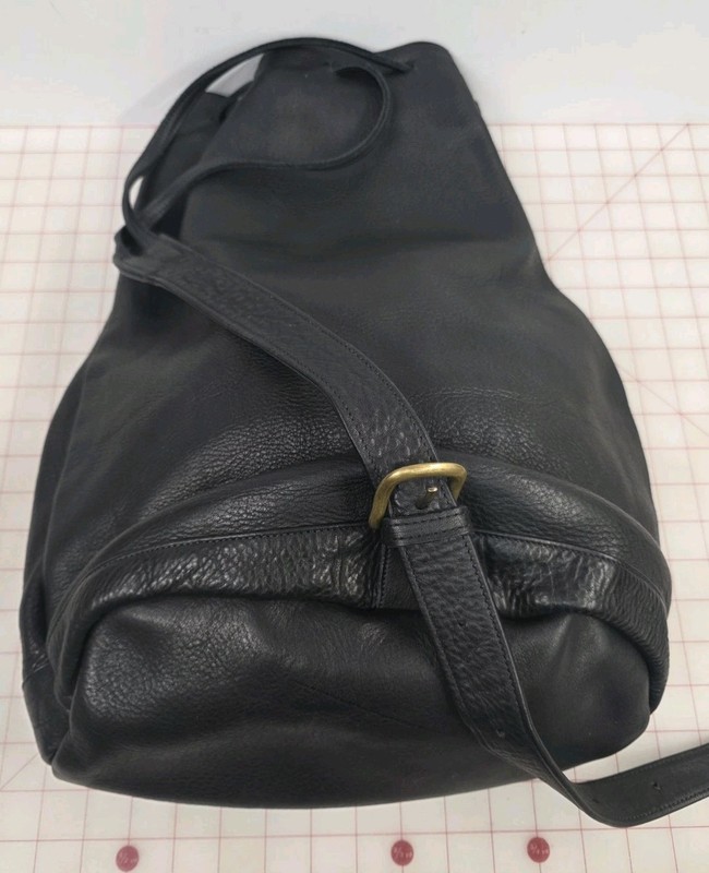 Robert Cheau Backpack 100% Leather Black Rucksack Bag USA Bucket Single Strap gallery