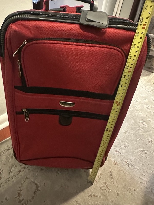 Red Black Polyester Expandable Soft Case Rolling Suitcase 21″ Solid Pattern