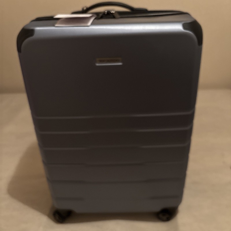 New Ricardo Orinda Hardside 26″ Medium Check In Spinner Luggage Blue