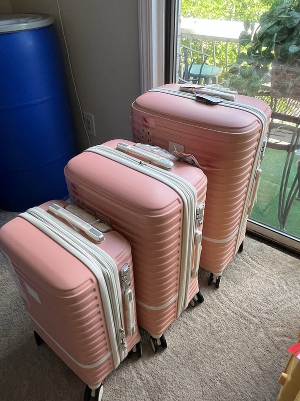 Hardcase Spinner 3-Piece Luggage Set, Pink ABS Plastic, 19″-22″