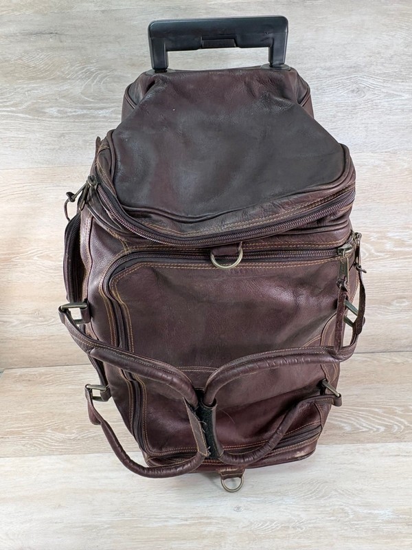 Vtg. SOFT LEATHER Rolling Trolly Duffle 6 Zippered Sections Brown 24 x 15 x 12 gallery