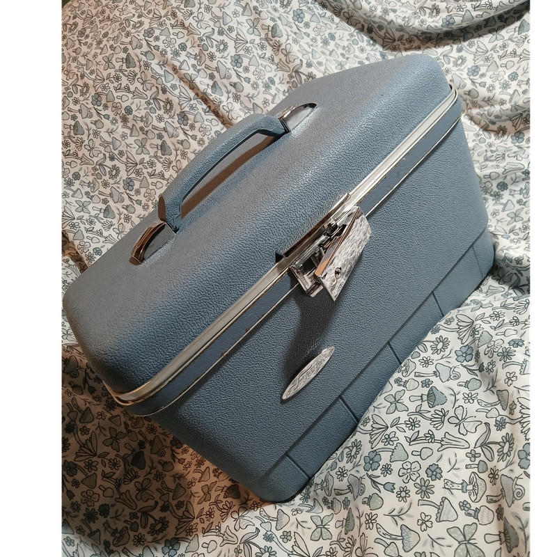 Vintage Forecast Blue Hard Shell Train Case with Original Tray Mid Century Sears