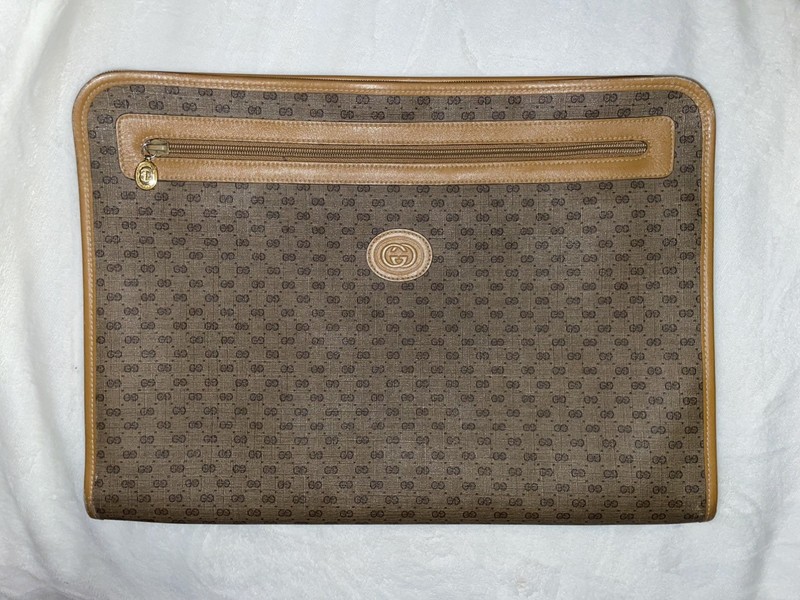 Authentic Vintage Gucci Accessory Collection Monogram Portfolio GG Supreme Brown