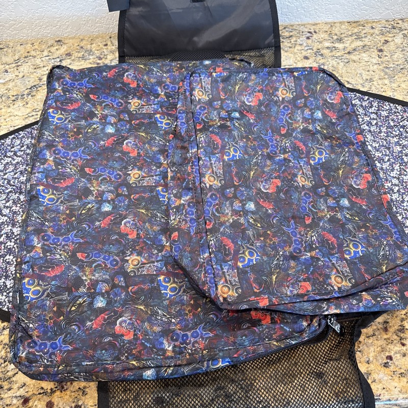Robert Graham Shirt Folder 2 Nesting Packing Cubes Travel Set RG501703 Open Box gallery
