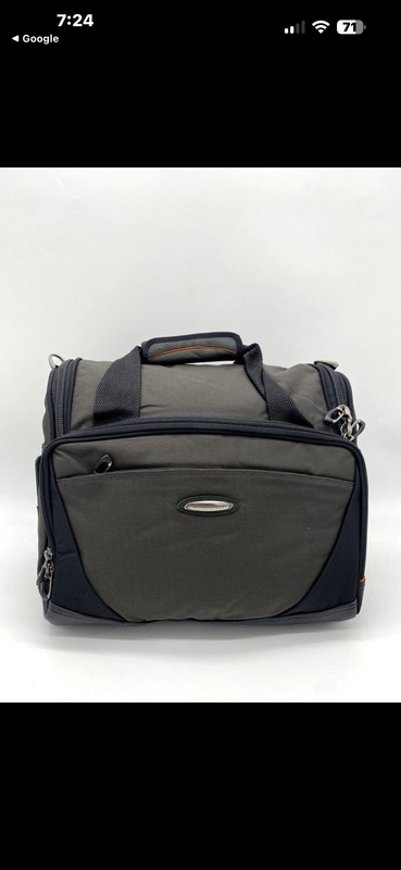 Briggs and Riley TD-320 – Carry on Tote Nylon (Green/Black) NEW No Tags