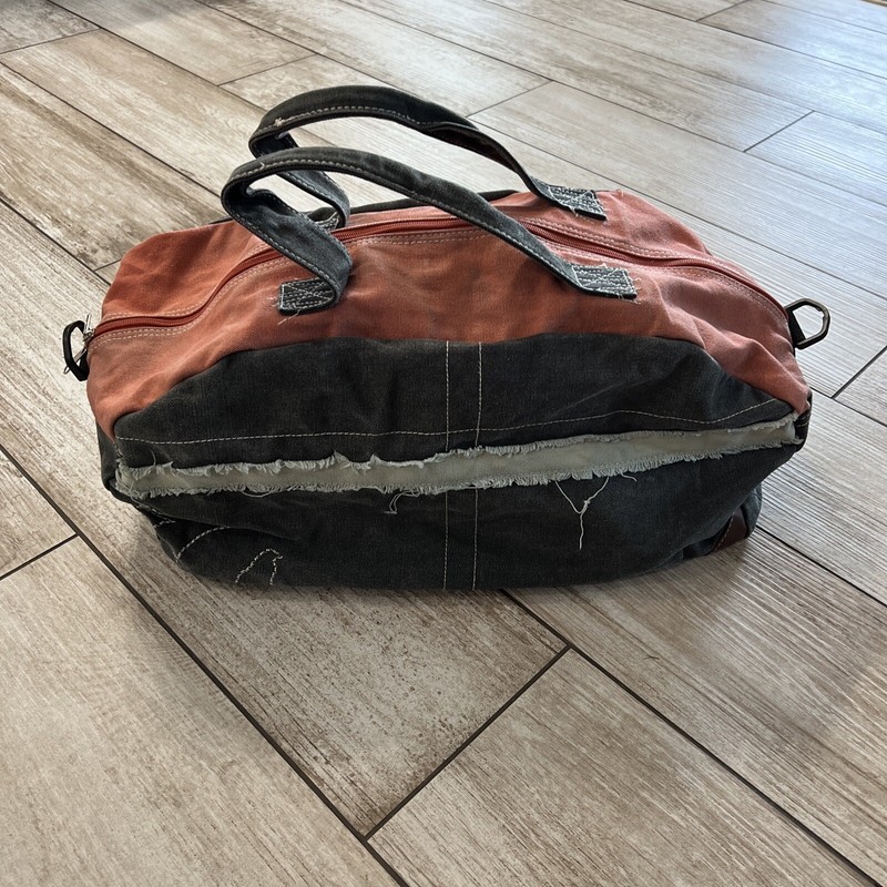 True Religion Canvas Tote Weekender Gym Duffle Overnight Bag Grey Orange Medium
