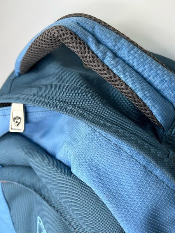 Heys Backpack School Comfort Padding Back/Strap Headphone Access Blue Lined EUC gallery