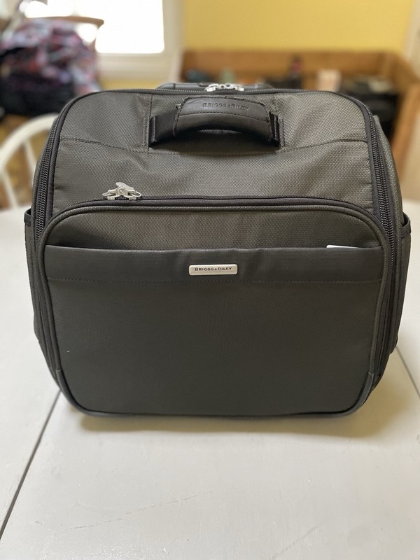Briggs and Riley Rolling Transcend Cabin Carry-On Bag – Charcoal – TU416-8
