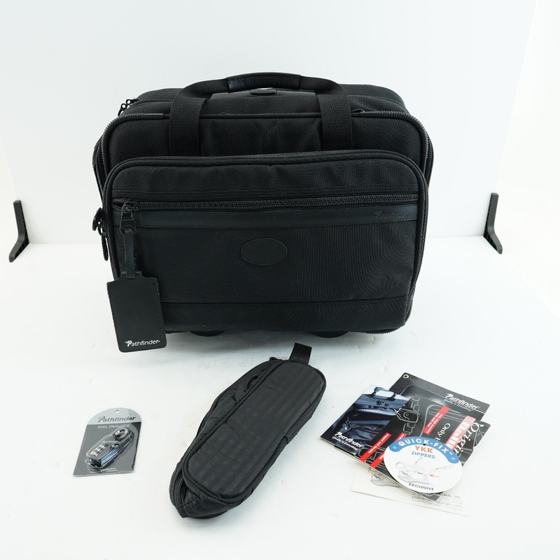PATHFINDER Computer Carry on Professional Business Bag weekend wheels college