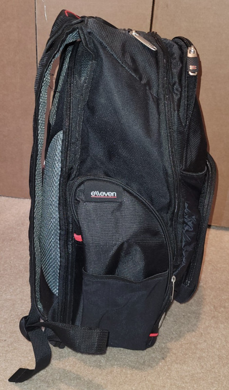 Elleven Amped TSA 17"Computer Backpack Black branded 'Purina Cat Chow 60 Years' gallery
