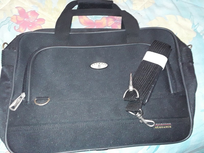 OLYMPIA CARRY-ON LUGGAGE BAG *ELEGANCE COLLECTION*Black New Strap 16″ x 11″-EUC