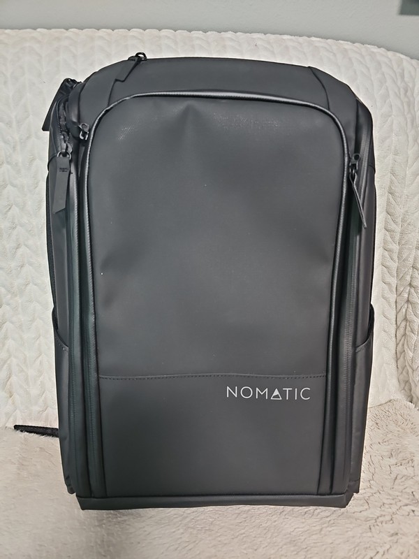 Nomatic Convertible Backpack 14L (Expands to 17L) Unisex BLACK New With Tag