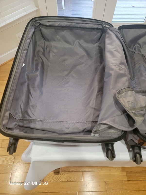 Samsonite Evolve SE 27" Medium Spinner (Matte Burgundy) gallery