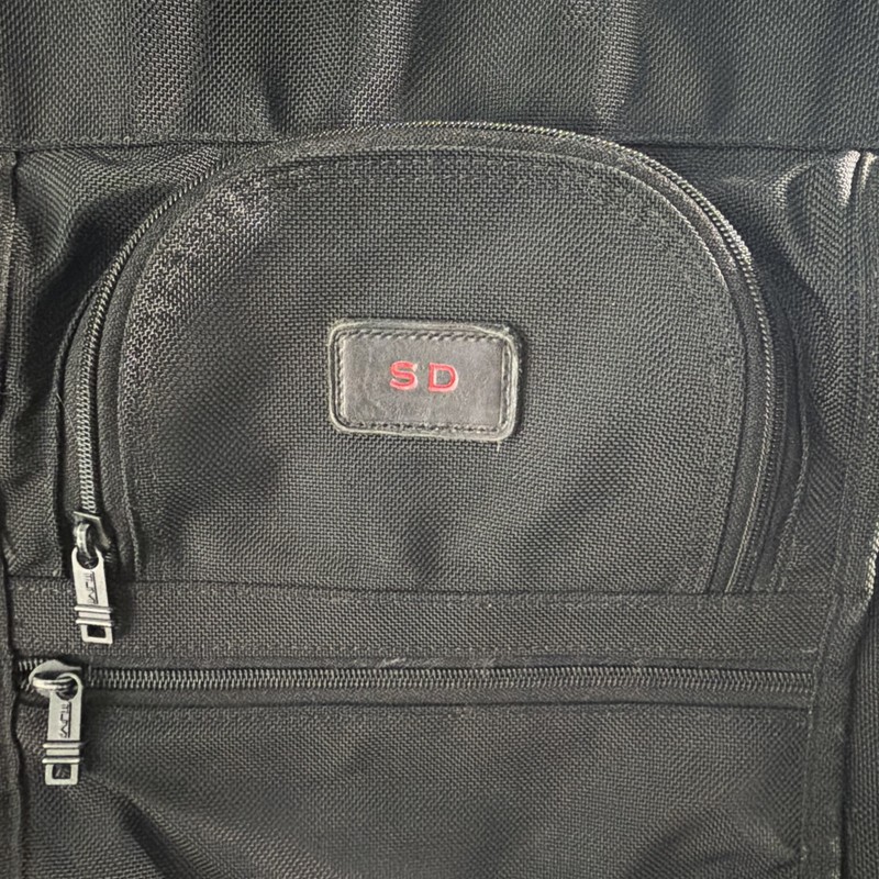 TUMI 100% Authentic Oversize Garment Bag Wardrobe Duo-Fold Black Shoes And Suits gallery