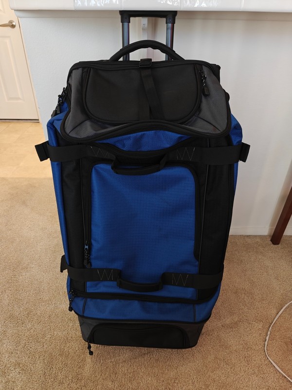 Amazon Basics 35-Inch Large Rolling Duffle Bag with Wheels and Handle – Blue
