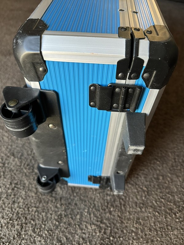 Professional Tools Rolling Suitcase Blue gallery