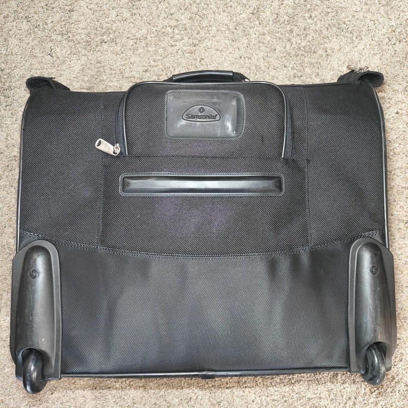 Samsonite Black Suitcase Handle Wheels Rolling Softshell 24" Garment Bag Luggage gallery