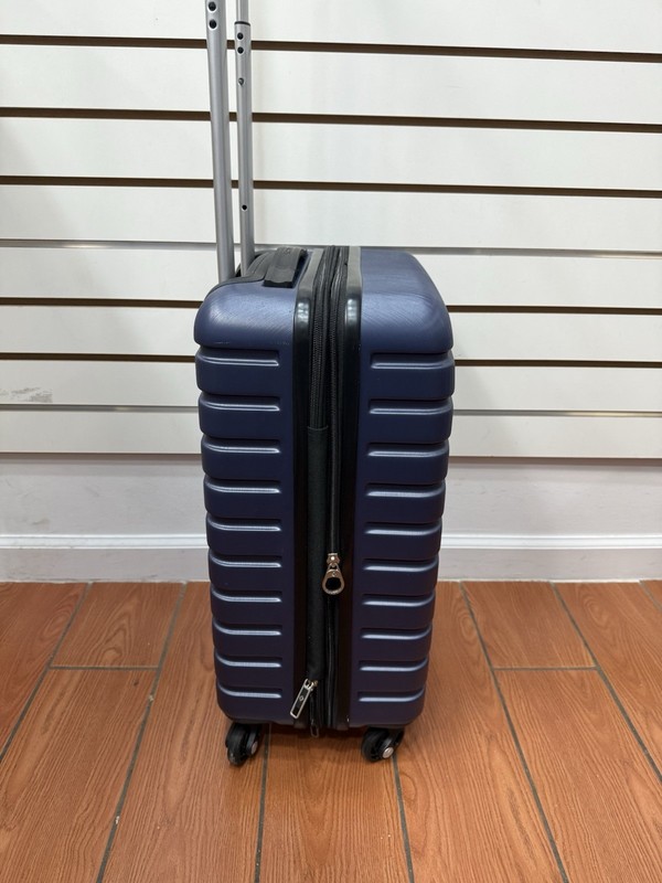 Samsonite uptempo 20" Navy Blue Spinner Carry On Lightweight ABS Plastic Luggage gallery