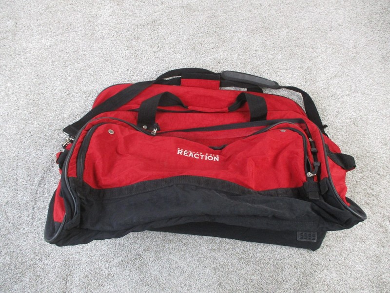 Kenneth Cole Reaction Duffel Bag Red Black Large Travel Gym Luggage Zip Pockets