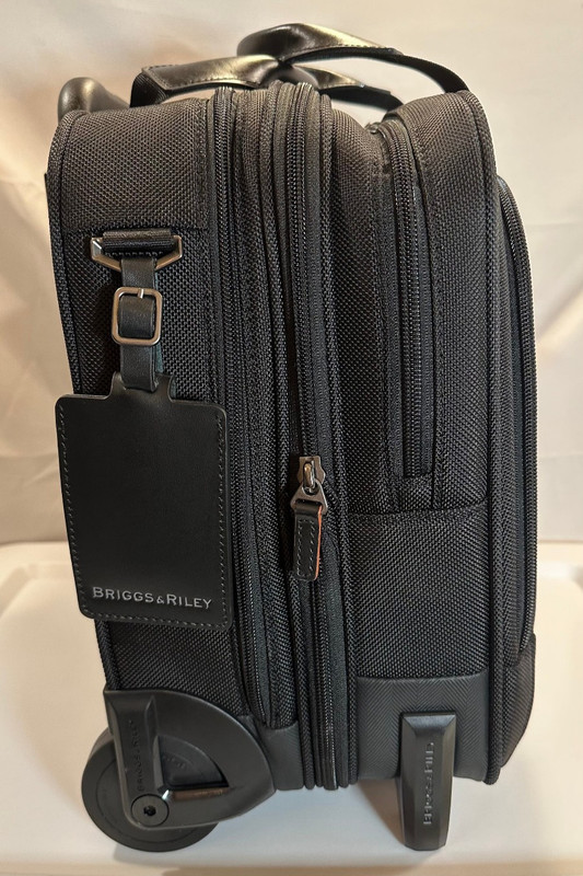 Briggs & Riley @Work Medium Expandable 2-Wheel Brief Travel KR420X Black NWOT gallery