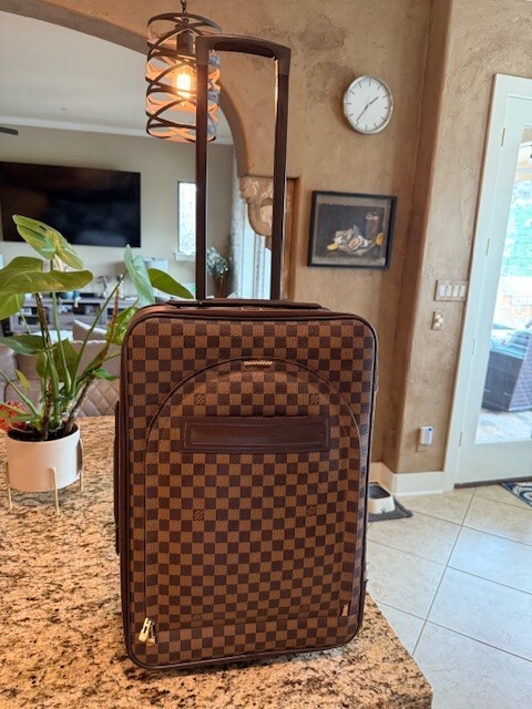 Authentic Louis Vuitton Checkered Pegase 55 Travel Leather/Monogram Suitcase gallery