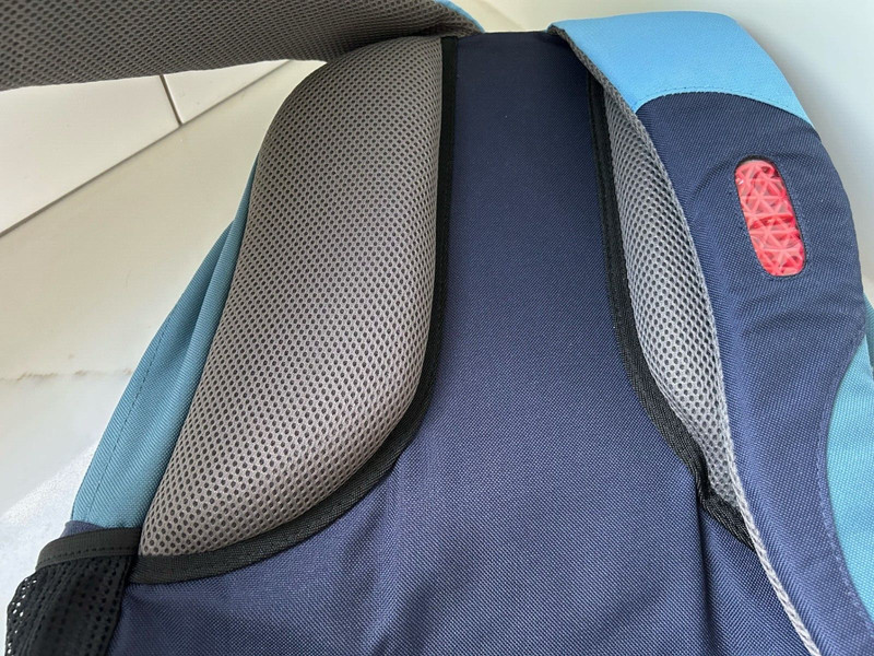 Heys Backpack School Comfort Padding Back/Strap Headphone Access Blue Lined EUC gallery