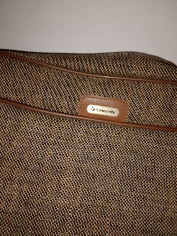 Samsonite Brown Tan Tweed Accessory Bag Shoulder Strap Zip Closure gallery