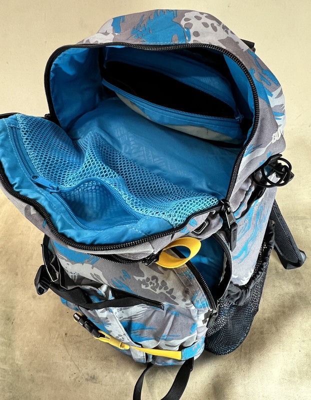 Burton Blue Camo Backpack Padded camera Backpack Snowboard Hiking Camping gallery