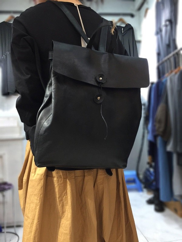 Large backpack Lightweight safe backpack, Women's leather backpack, Men travel b gallery