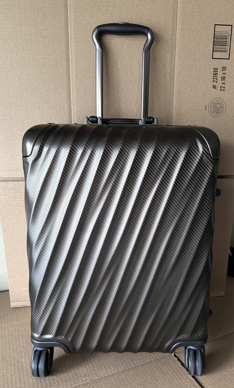 TUMI 19 Degree Aluminum Continental Large Carry On 4 Wheel Packing Case Gunmetal gallery