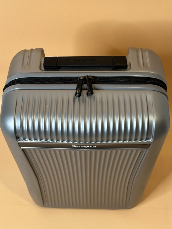 Samsonite BLACKSTONE Carry-On Hard Shell BODY ONLY No Wheels, No Lock, No Handle gallery