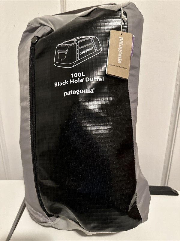 Patagonia Black Hole Duffel 70L Matte Black NWT