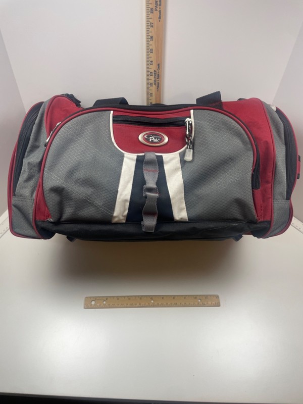 CalPak Large Red Multi Compartment Gym Sports Travel Storage Duffle Shoulder Bag