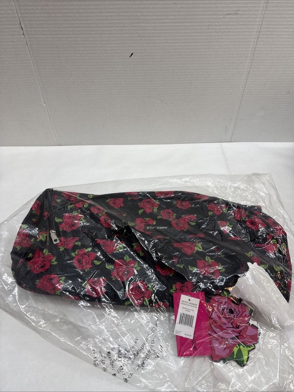 NEW BETSEY JOHNSON Rolling ROSES Duffel Bag Luggage with Telescoping Handle NWT