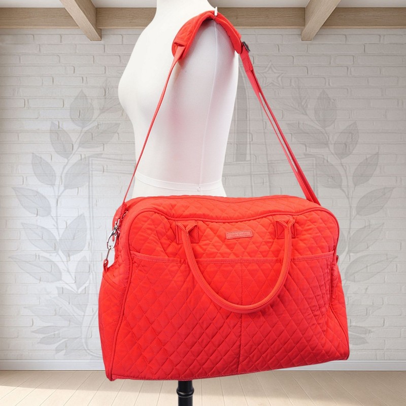 ❤️ vera bradley Weekender Tomato Red Quilted Microfiber Medium Travel