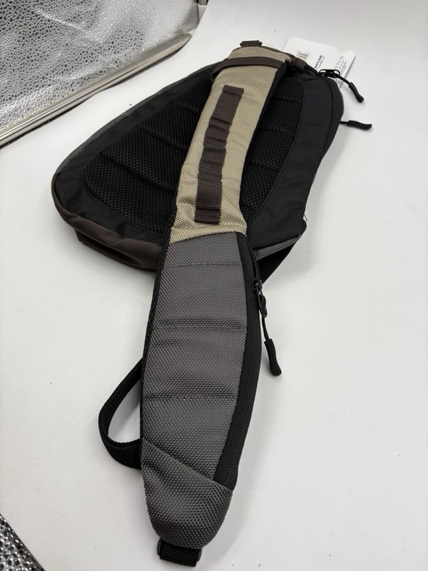 Star Wars: The Mandalorian - Sling/Hip Bag "New" gallery